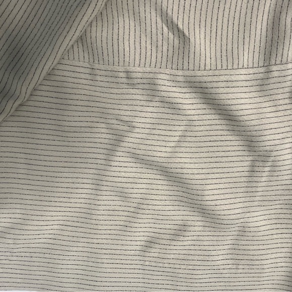 Women’s‎ H&M size 10 pinstriped cream and black cropped, belted pants . - Picture 6 of 6